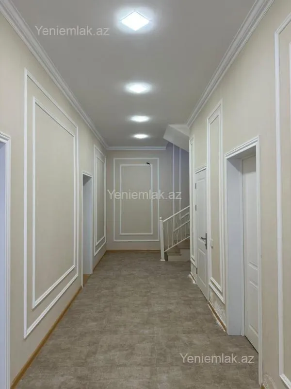 Satılır 5 otaqlı həyət evi 220 m²