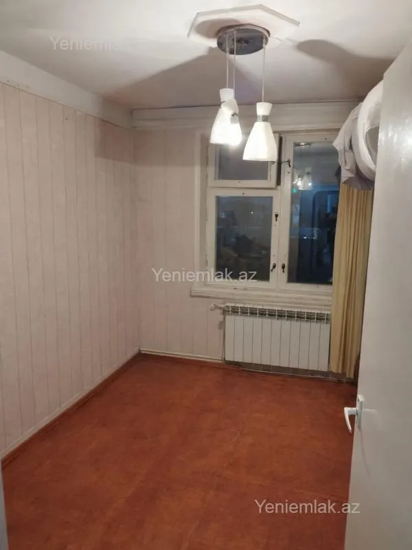 Satılır 3 otaqlı köhnə tikili 60 m²