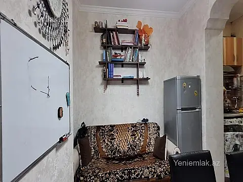 Satılır 2 otaqlı köhnə tikili 40 m²