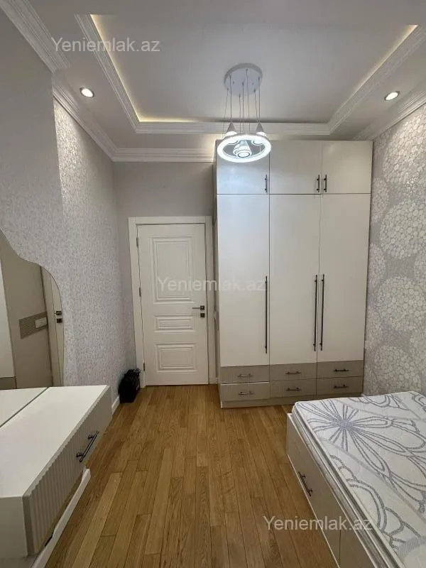 Satılır 3 otaqlı yeni tikili 117 m²