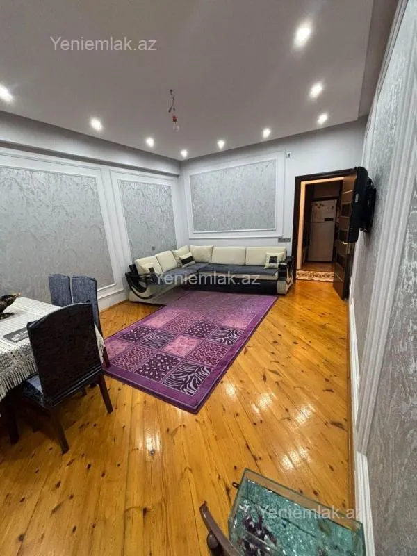 Satılır 2 otaqlı yeni tikili 70 m²