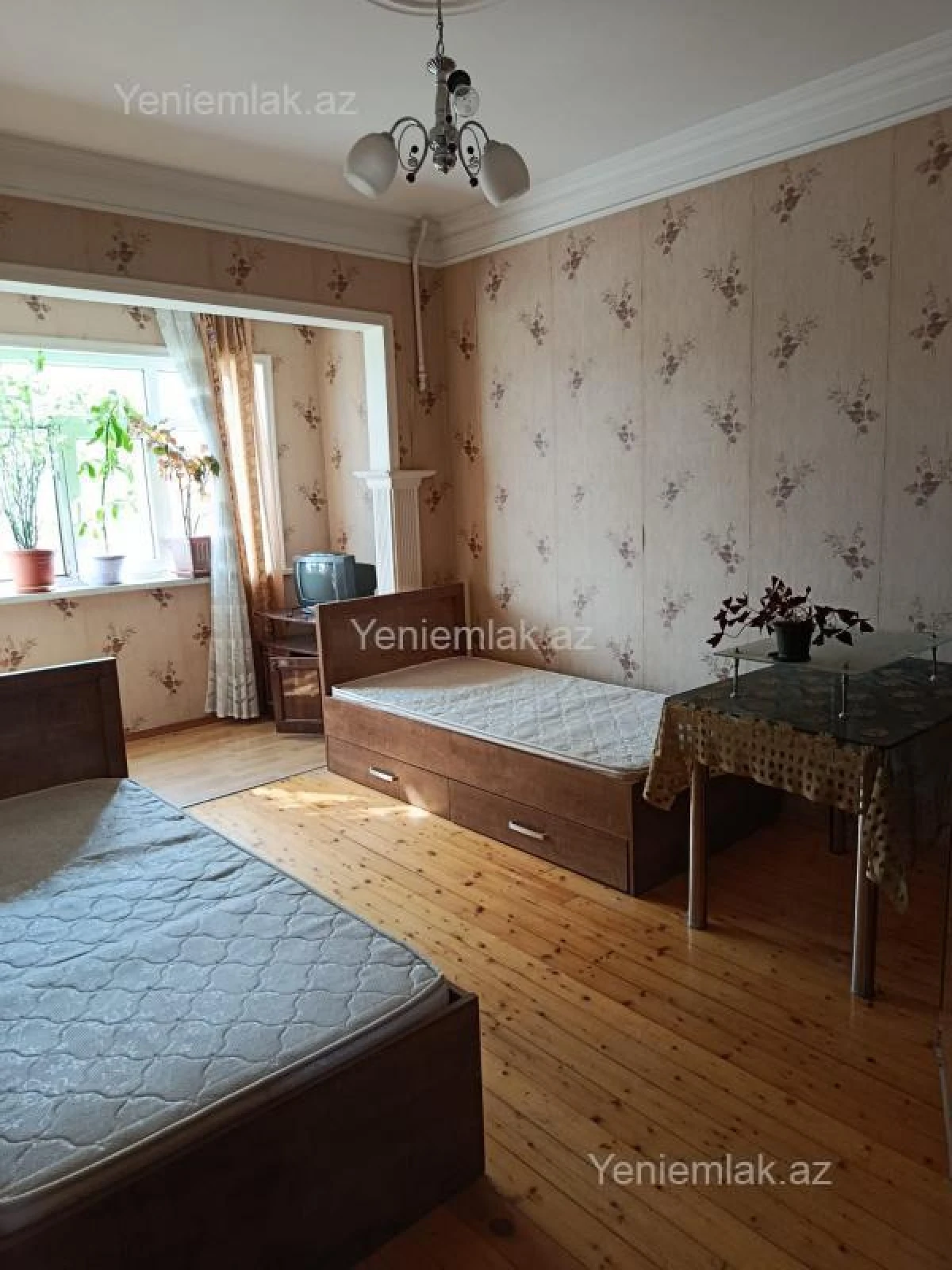 Satılır 3 otaqlı köhnə tikili 80 m²