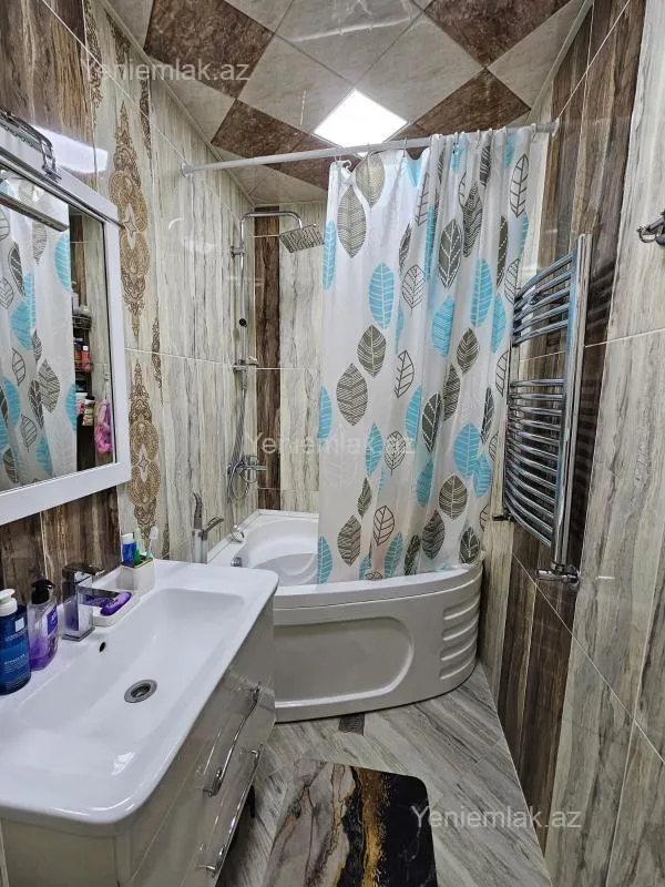 Satılır 3 otaqlı yeni tikili 72 m²