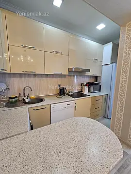 Satılır 3 otaqlı yeni tikili 72 m²