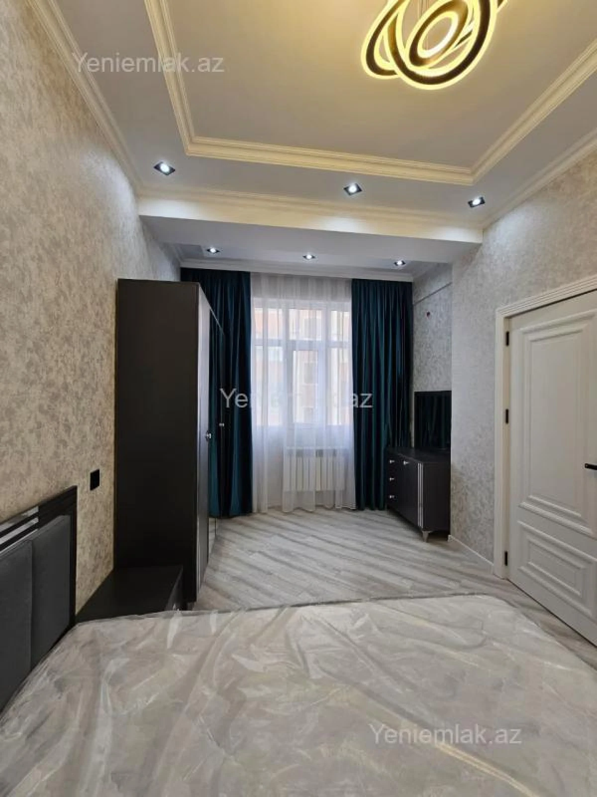 Satılır 3 otaqlı yeni tikili 86 m²