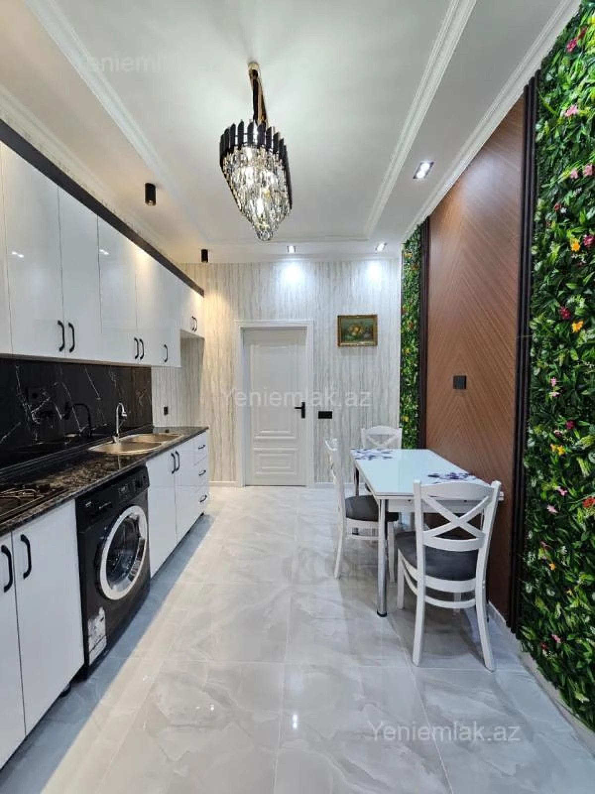 Satılır 3 otaqlı yeni tikili 86 m²