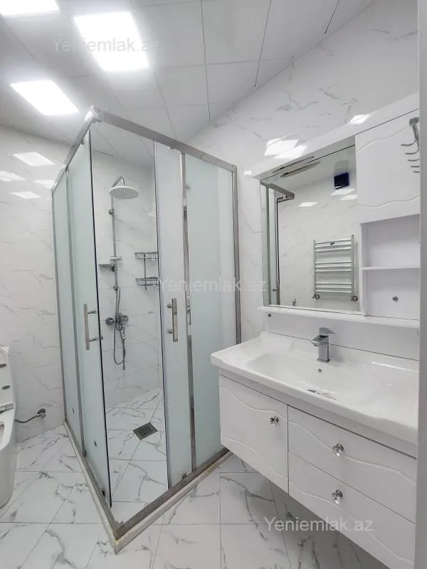 Satılır 2 otaqlı yeni tikili 61 m²