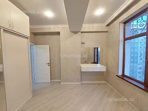 Satılır 2 otaqlı yeni tikili 61 m²