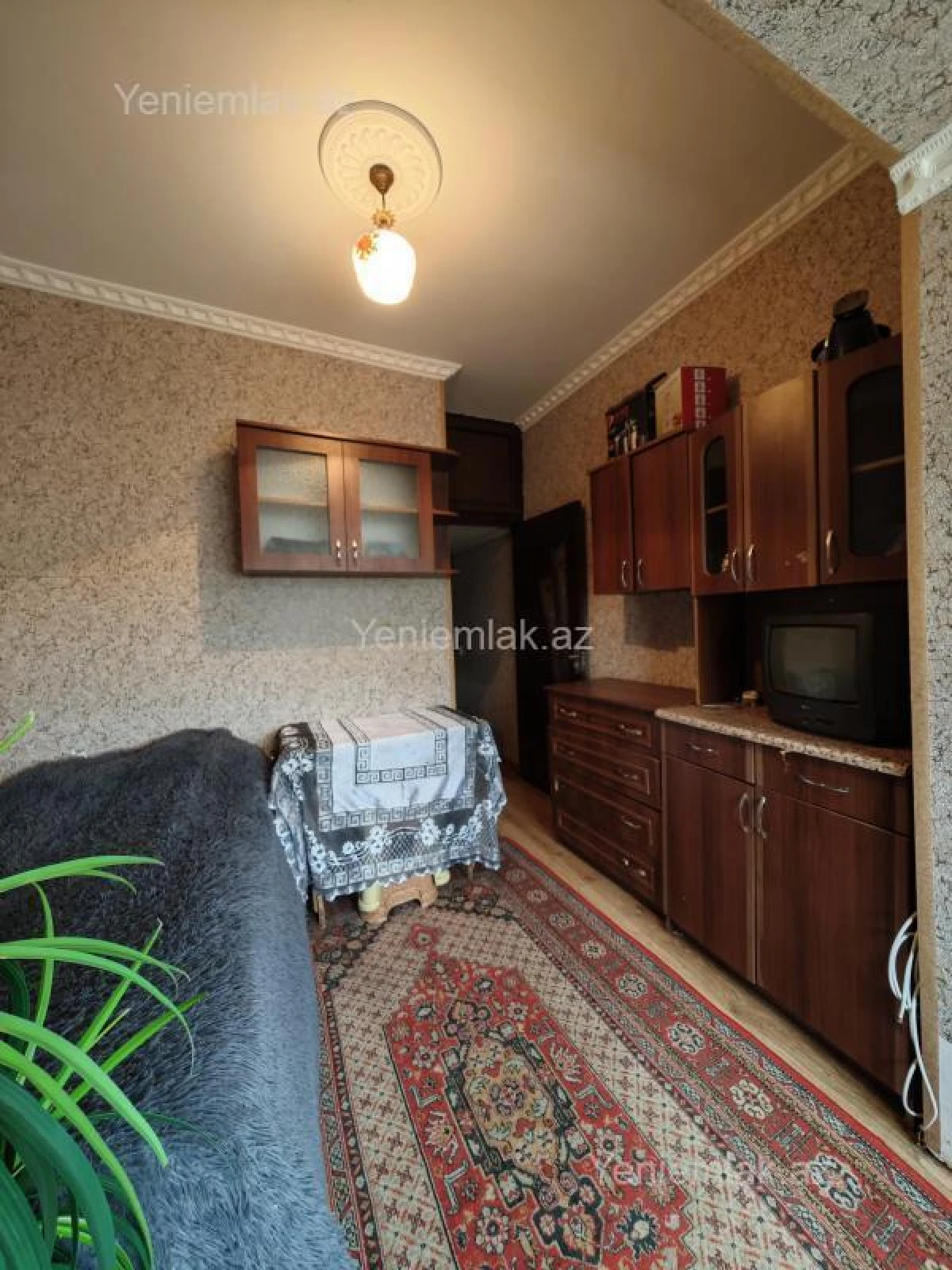 Satılır 2 otaqlı köhnə tikili 45 m²