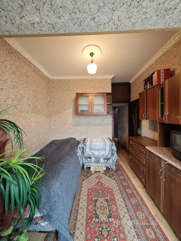 Satılır 2 otaqlı köhnə tikili 45 m²