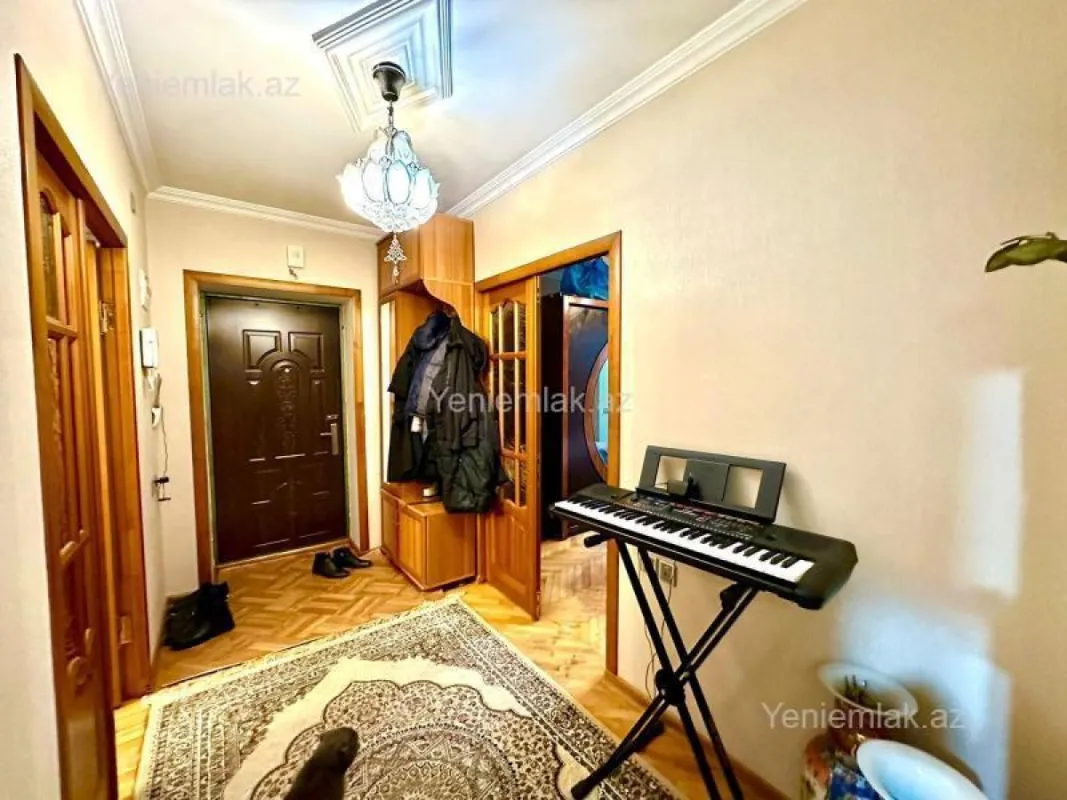 Satılır 3 otaqlı köhnə tikili 85 m²