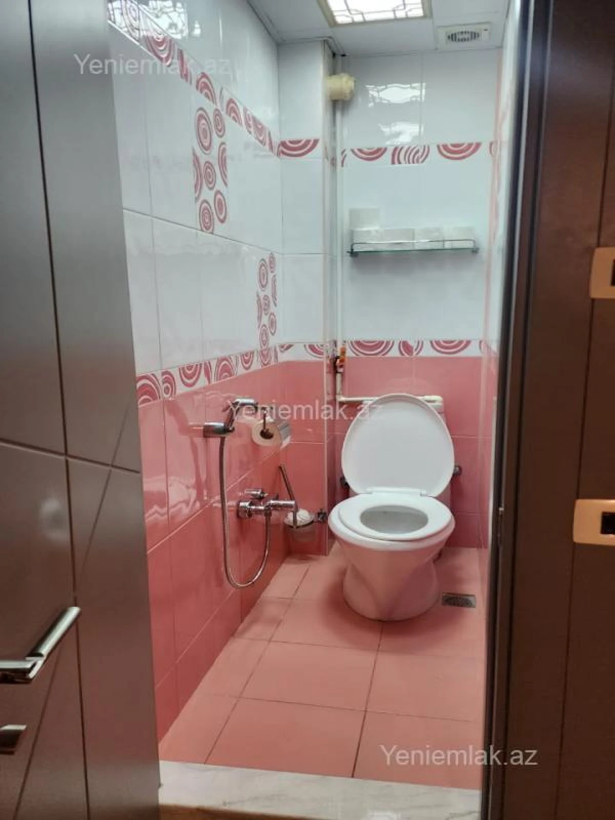 Satılır 2 otaqlı köhnə tikili 55 m²