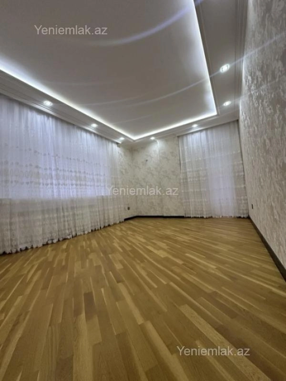 Satılır 3 otaqlı yeni tikili 122 m²