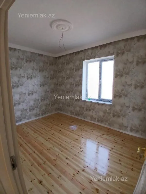 Satılır 4 otaqlı həyət evi 150 m²