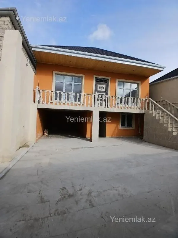 Satılır 4 otaqlı həyət evi 150 m²