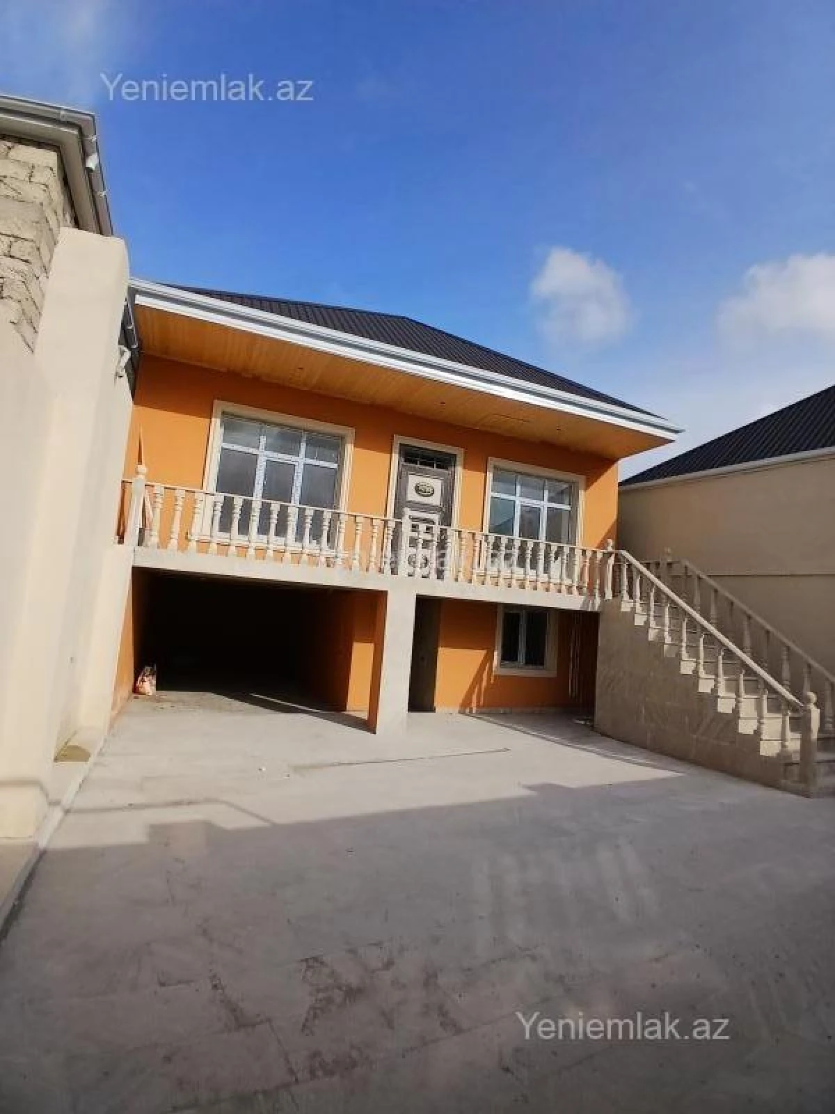 Satılır 4 otaqlı həyət evi 150 m²