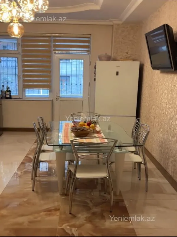 Satılır 4 otaqlı yeni tikili 205.5 m²