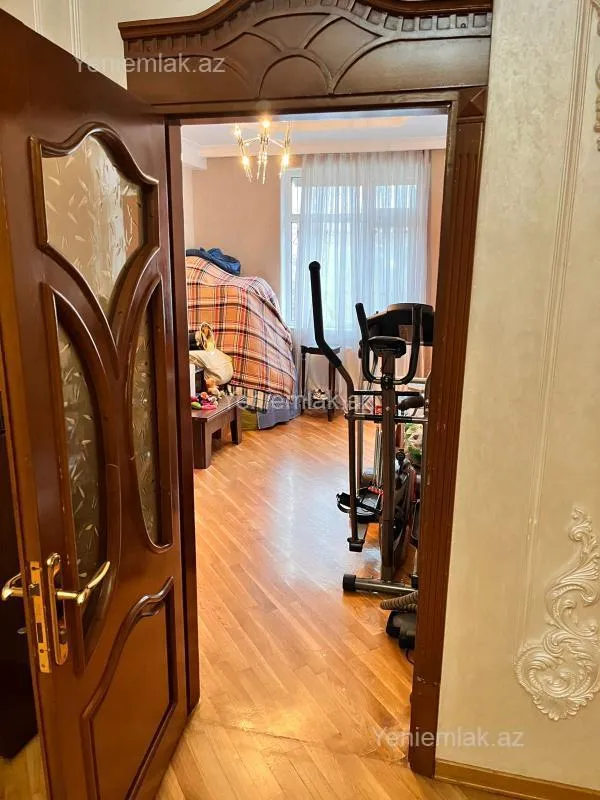Satılır 4 otaqlı yeni tikili 205.5 m²