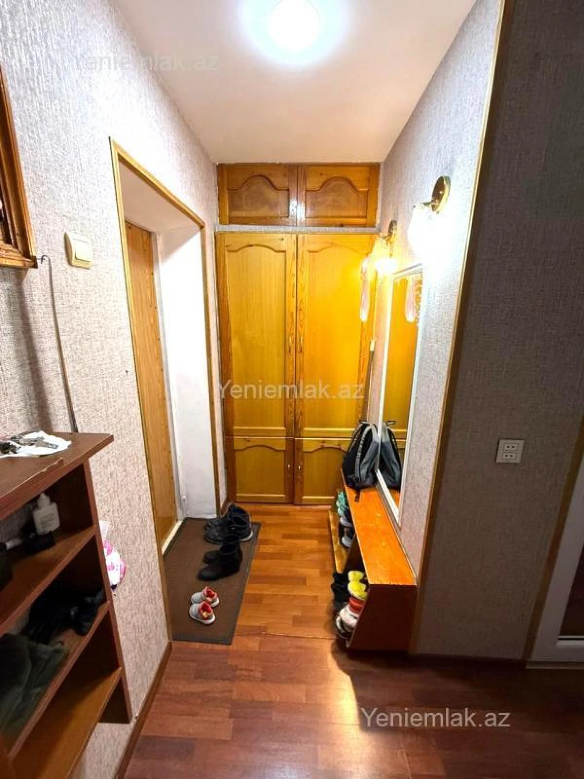 Satılır 2 otaqlı köhnə tikili 60 m²