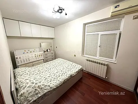 Satılır 2 otaqlı köhnə tikili 60 m²