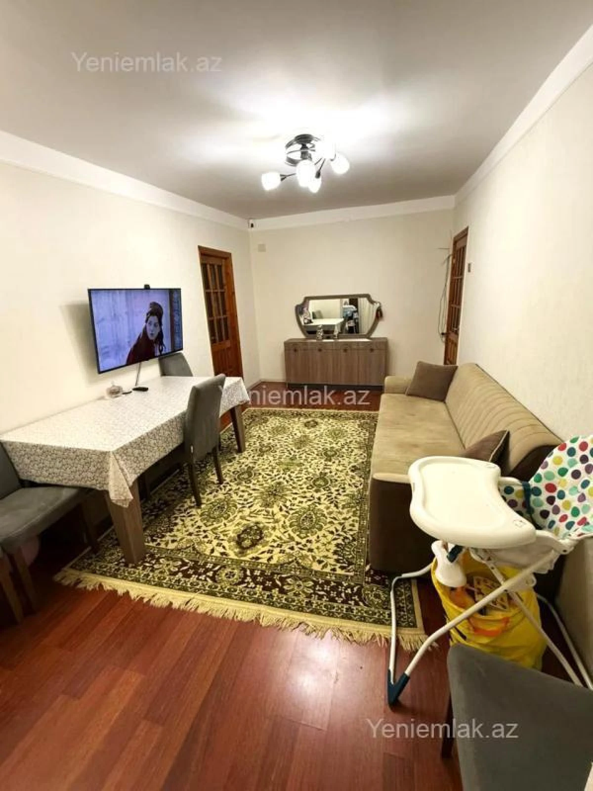 Satılır 2 otaqlı köhnə tikili 60 m²