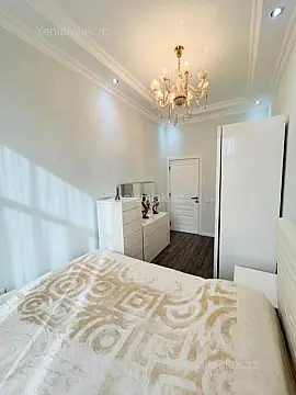 Satılır 3 otaqlı yeni tikili 75 m²