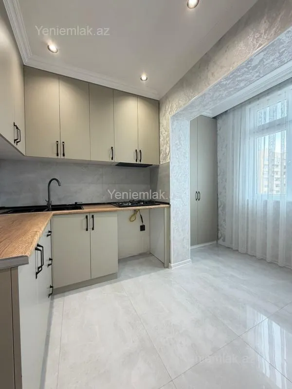 Satılır 3 otaqlı köhnə tikili 88 m²
