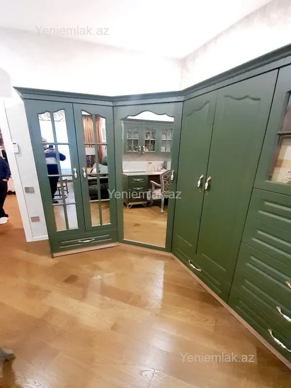 Satılır 4 otaqlı yeni tikili 171 m²