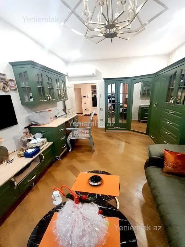 Satılır 4 otaqlı yeni tikili 171 m²