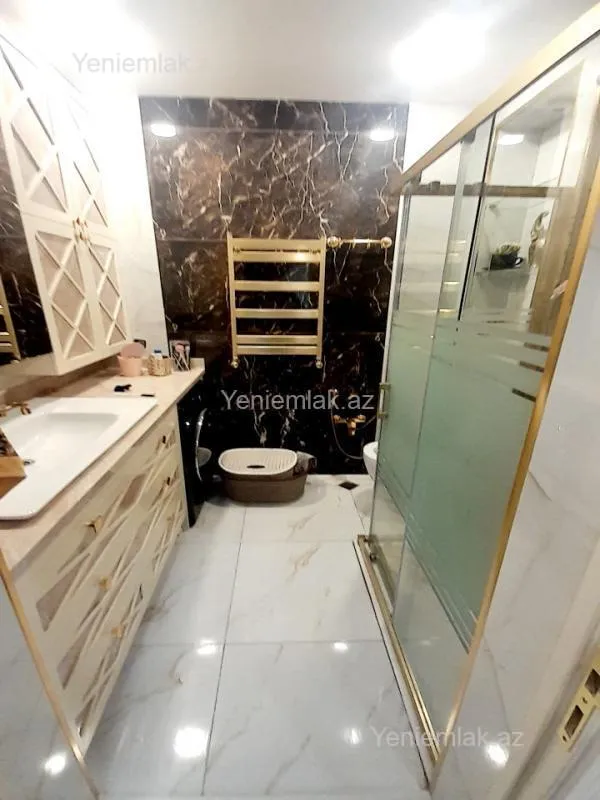 Satılır 4 otaqlı yeni tikili 171 m²