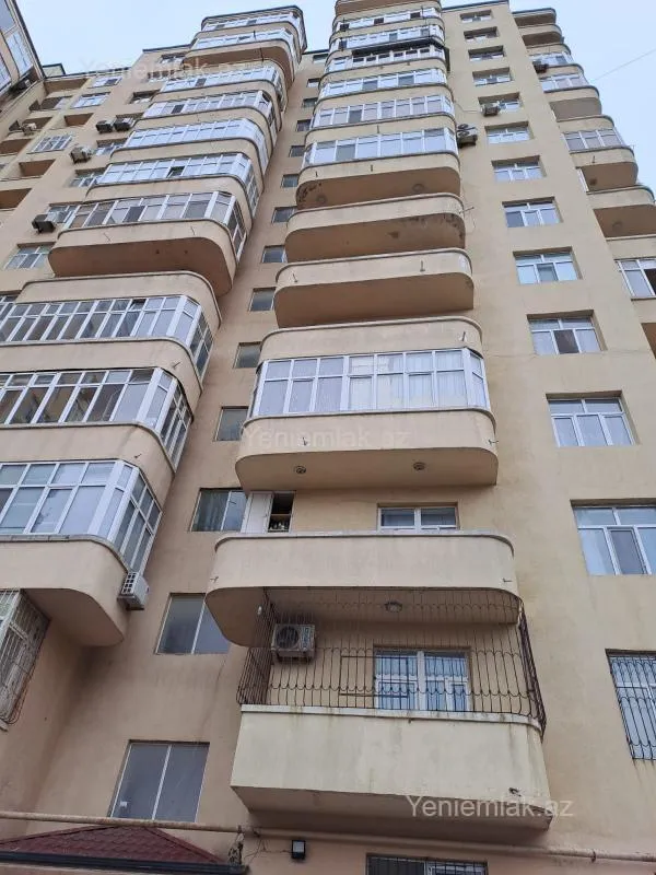 Satılır 3 otaqlı yeni tikili 105 m²