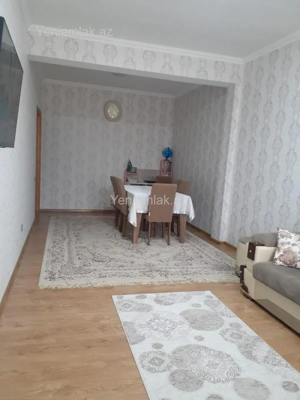 Satılır 2 otaqlı yeni tikili 72 m²