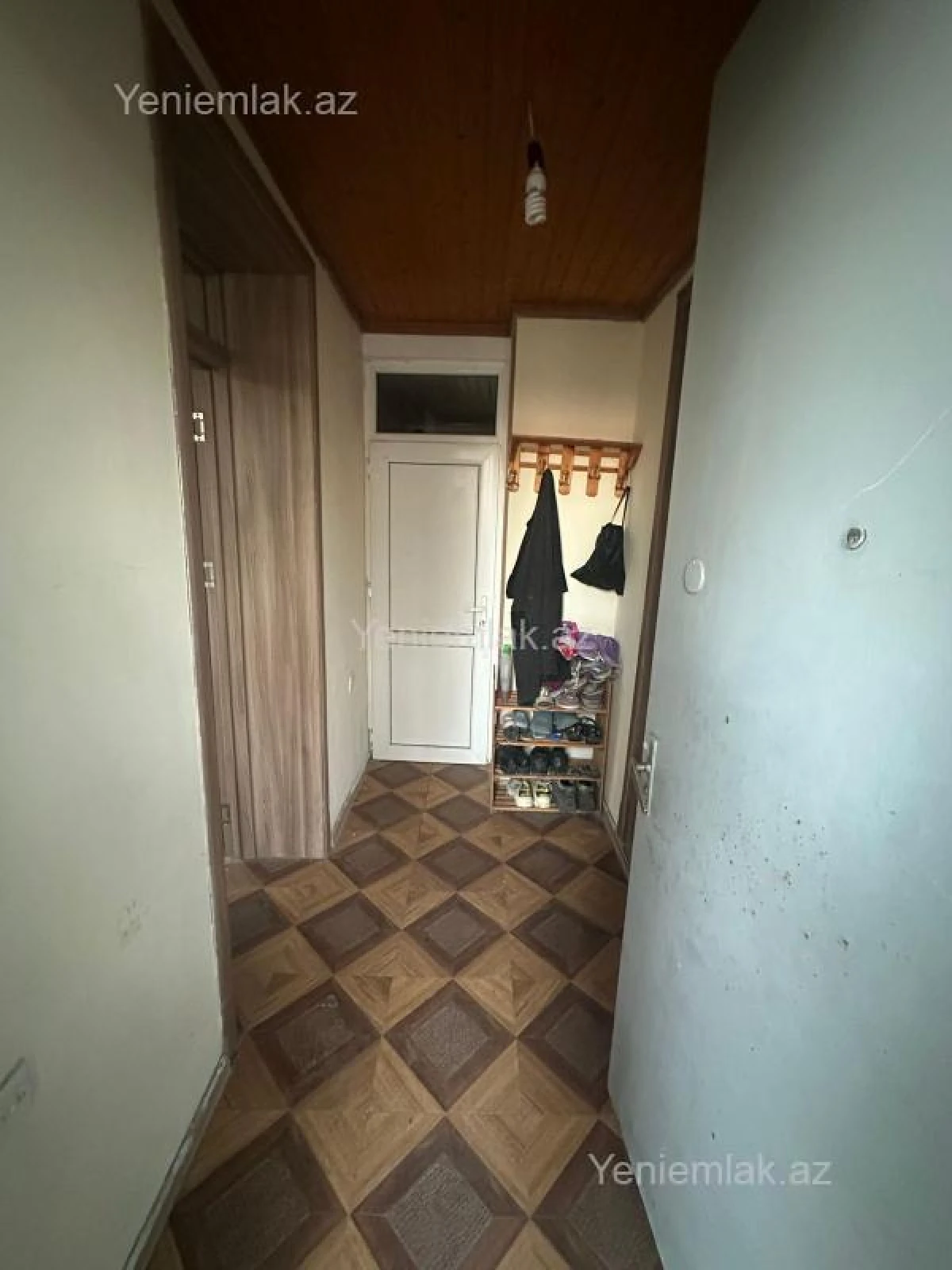 Satılır 7 otaqlı həyət evi 200 m²