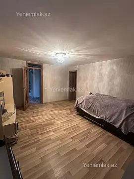 Satılır 7 otaqlı həyət evi 200 m²