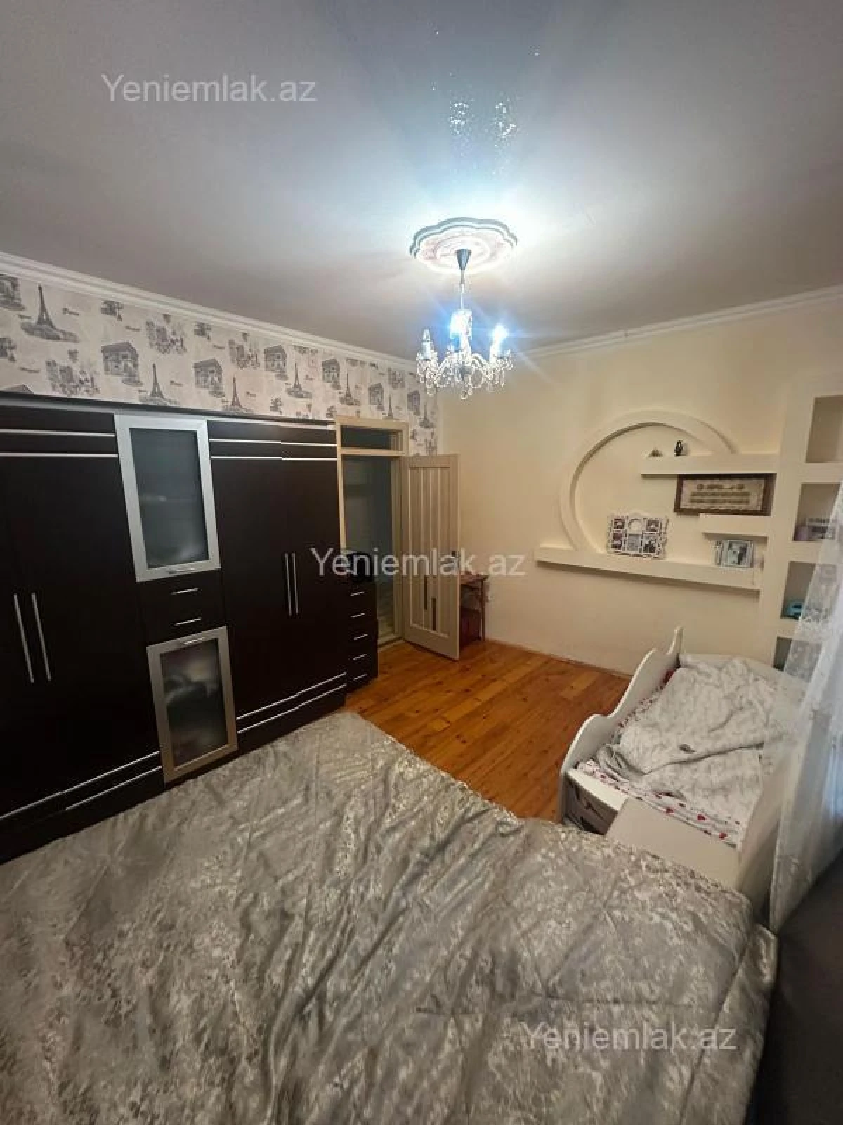 Satılır 7 otaqlı həyət evi 200 m²