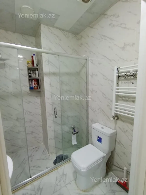 Satılır 3 otaqlı yeni tikili 104000 m²