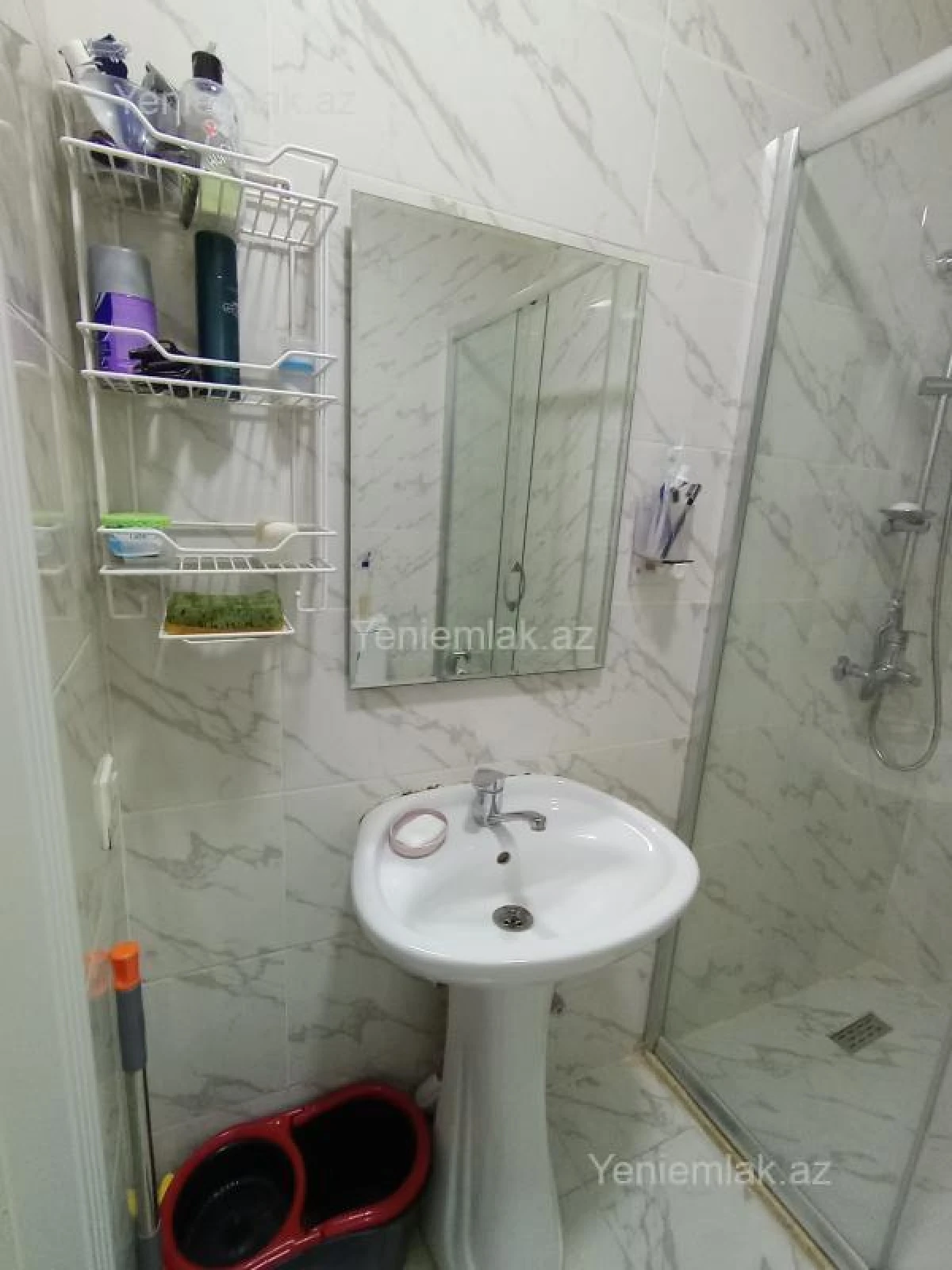 Satılır 3 otaqlı yeni tikili 104000 m²