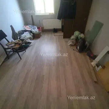 Satılır 2 otaqlı köhnə tikili 56 m²