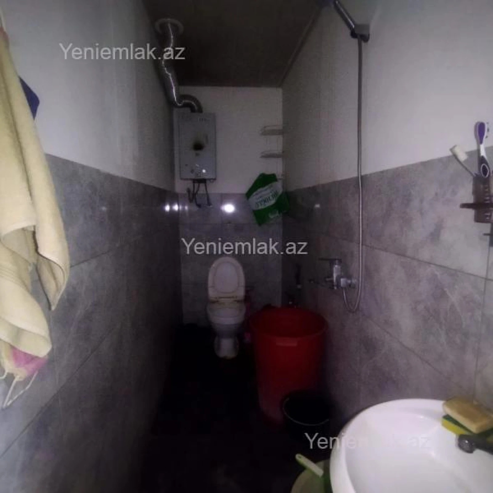 Satılır 2 otaqlı köhnə tikili 56 m²