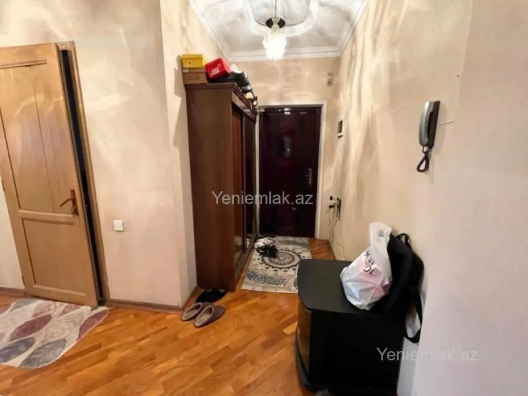 Satılır 4 otaqlı yeni tikili 162 m²