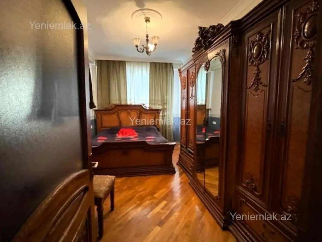 Satılır 4 otaqlı yeni tikili 162 m²