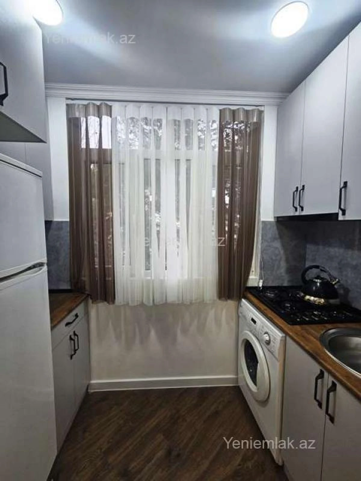 Satılır 2 otaqlı köhnə tikili 35 m²