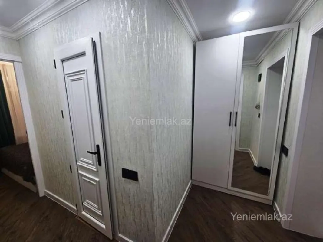 Satılır 2 otaqlı köhnə tikili 35 m²