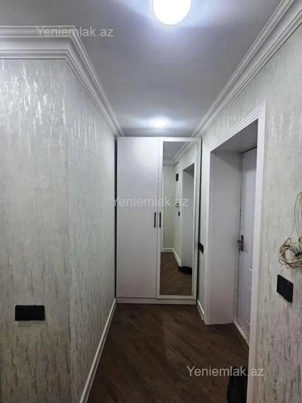 Satılır 2 otaqlı köhnə tikili 35 m²