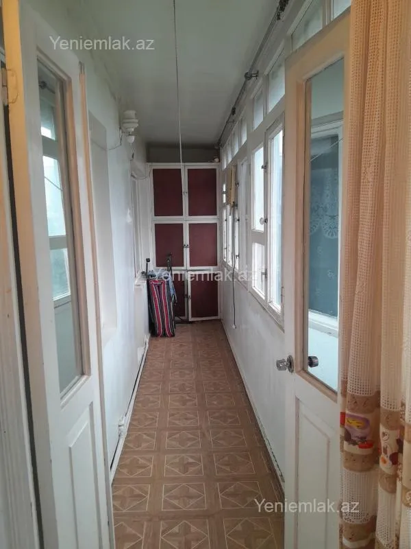 Satılır 5 otaqlı köhnə tikili 125 m²