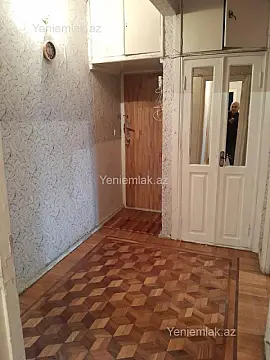 Satılır 5 otaqlı köhnə tikili 125 m²