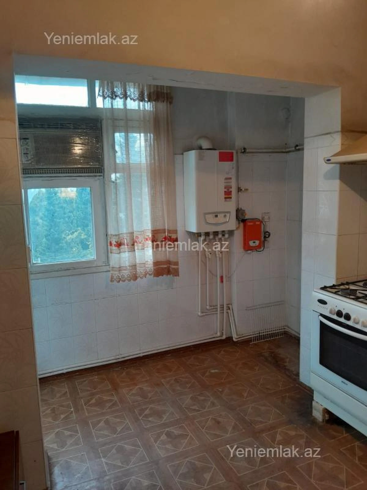 Satılır 5 otaqlı köhnə tikili 125 m²