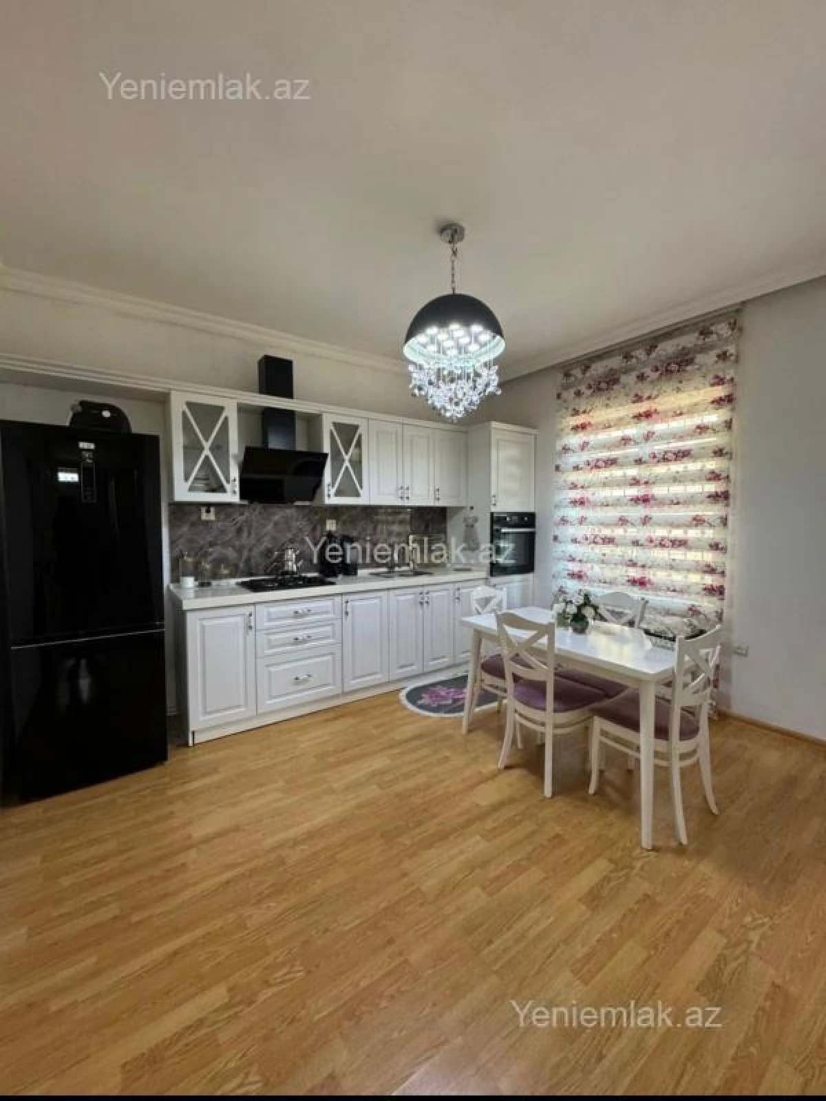 Satılır 5 otaqlı həyət evi 170 m²