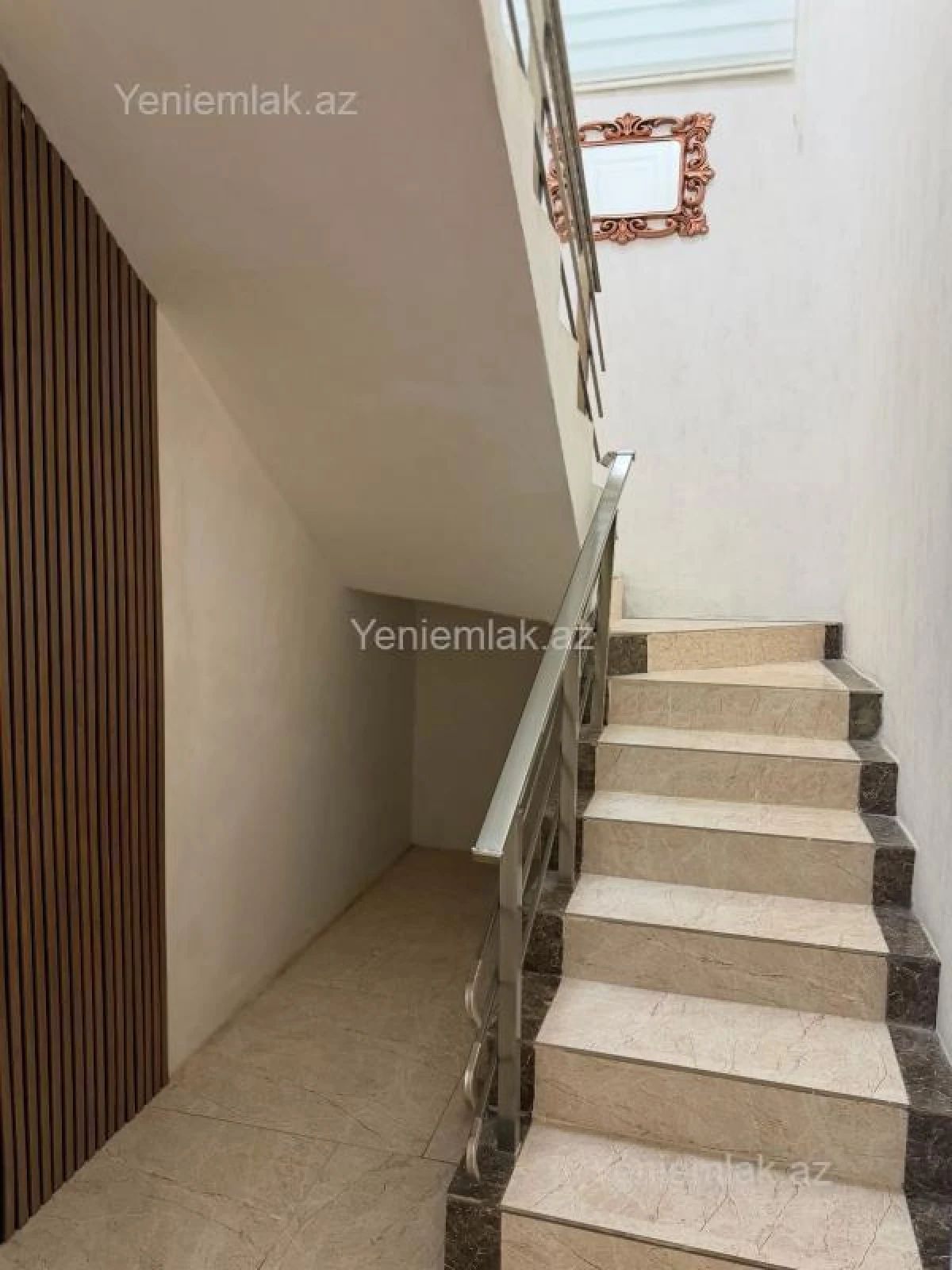 Satılır 5 otaqlı həyət evi 170 m²