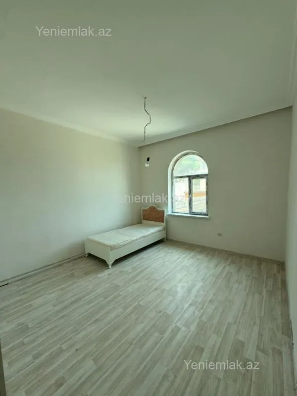 Satılır 5 otaqlı həyət evi 170 m²